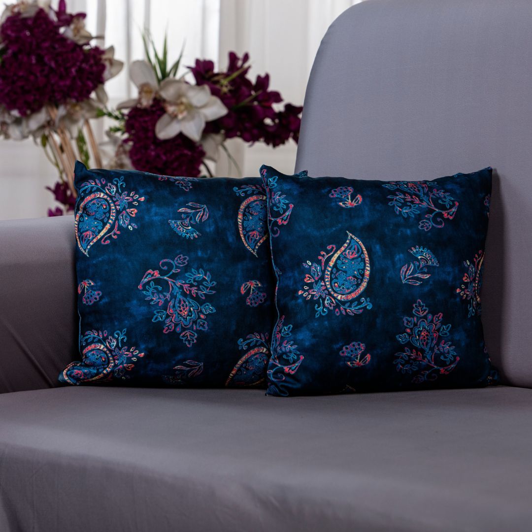 Cushion cover online-100% splendex Machine wash cold. Wash dark colours seperately. Do not soak. Do not bleach, tumble dry low, warm iron if necessary,-Our cushion covers are perfect for giving your living room a luxurious look. The cushion covers come in various shapes, sizes and colors to match any room décor.